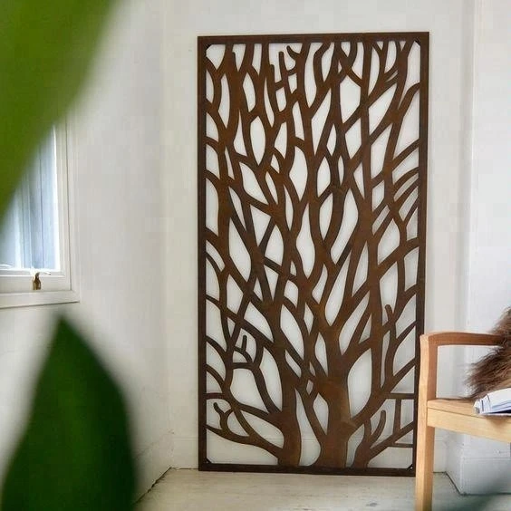 Metal Partition For Courtyard
