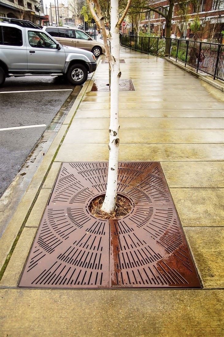 Outdoor Metal Made Tree Protection Grating